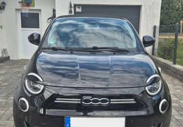Fiat 500e 13.500 km 21.500 &euro; Waldsolms 35647