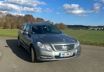Mercedes-Benz E 250 213.000 km 7.499 &euro; Fronhausen 35112
