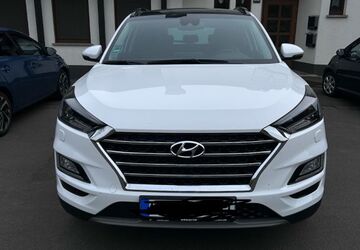 Hyundai TUCSON 52.100 km 21.500 &euro; Gemünden (Felda) 35329