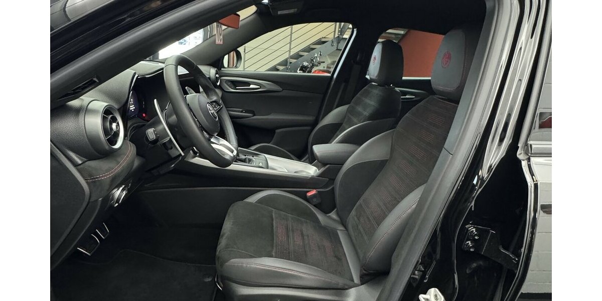 Alfa Romeo Tonale 1.5 VGT Veloce 48 V Hybrid LED 21.600 km 26.385 &euro; Lich 35423