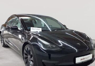 Tesla Model 3 41.225 km 27.990 &euro; Fernwald-Steinbach 35463