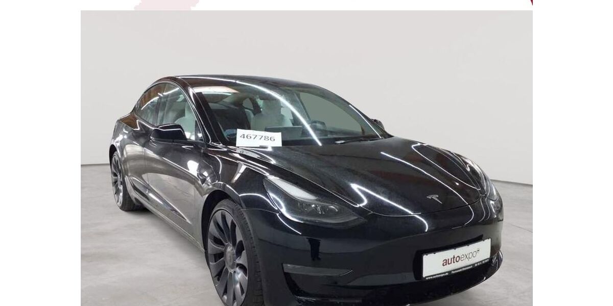 Tesla Model 3 41.225 km 27.990 &euro; Fernwald-Steinbach 35463
