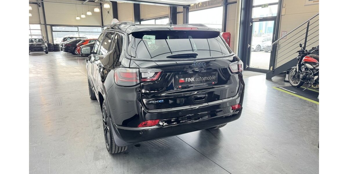 Jeep Compass S Plug-IN Hybrid 4WD 1.Hand Panoramadach 26.460 km 27.450 &euro; Lich 35423