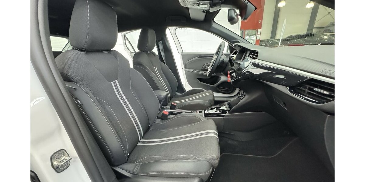 Opel Corsa GS 1.2 Turbo 1.Hand Sitzheizung Carplay 8.600 km 18.679 &euro; Lich 35423