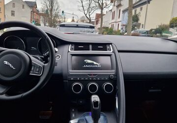 Jaguar E-Pace 177.892 km 13.100 &euro; Butzbach 35510