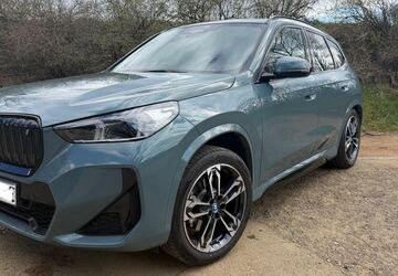 BMW iX1 9.916 km 41.400 &euro; Aßlar 35614