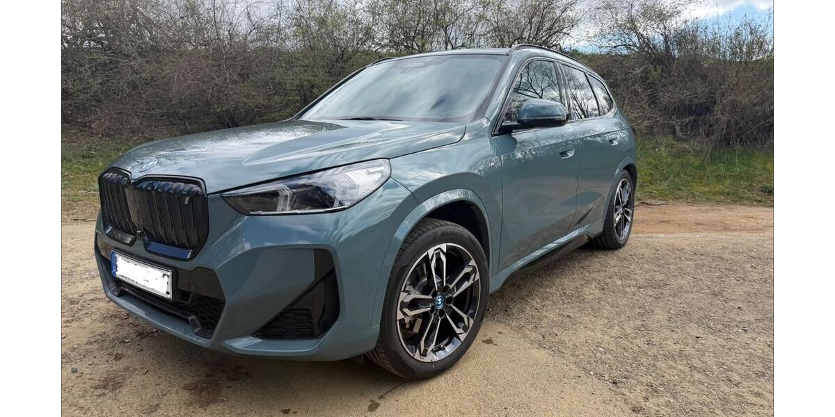 BMW iX1 9.916 km 41.400 &euro; Aßlar 35614