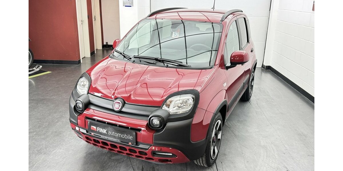 Fiat Panda Cross Red 1.0 Hybrid 1.Hand Neuwertig! 1.600 km 14.220 &euro; Lich 35423