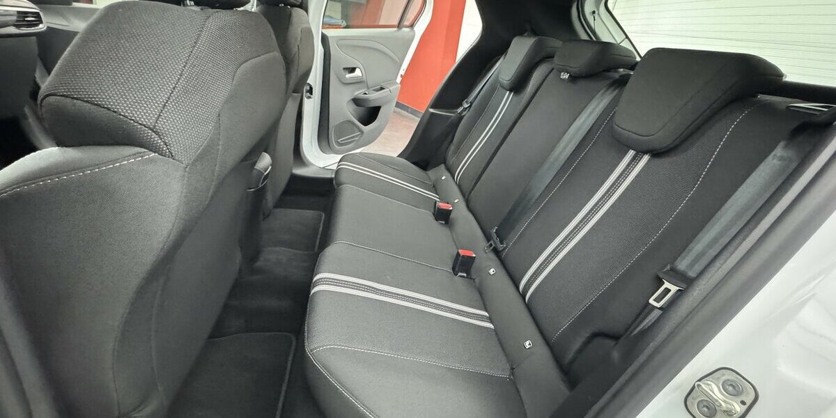 Opel Corsa GS 1.2 Turbo 1.Hand Sitzheizung Carplay 8.600 km 18.679 &euro; Lich 35423