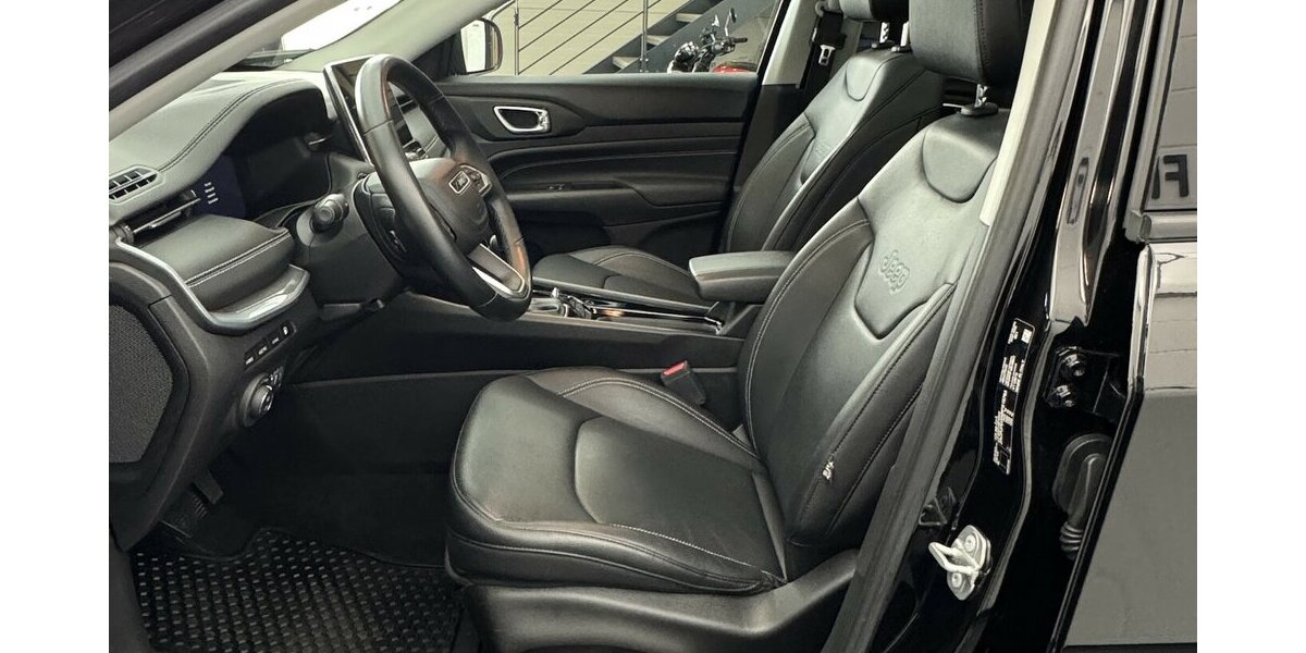 Jeep Compass S Plug-IN Hybrid 4WD 1.Hand Panoramadach 26.460 km 27.450 &euro; Lich 35423