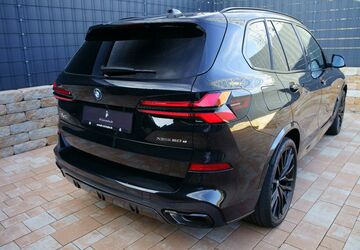 BMW X5 9.999 km 98.890 &euro; Asslar 35614