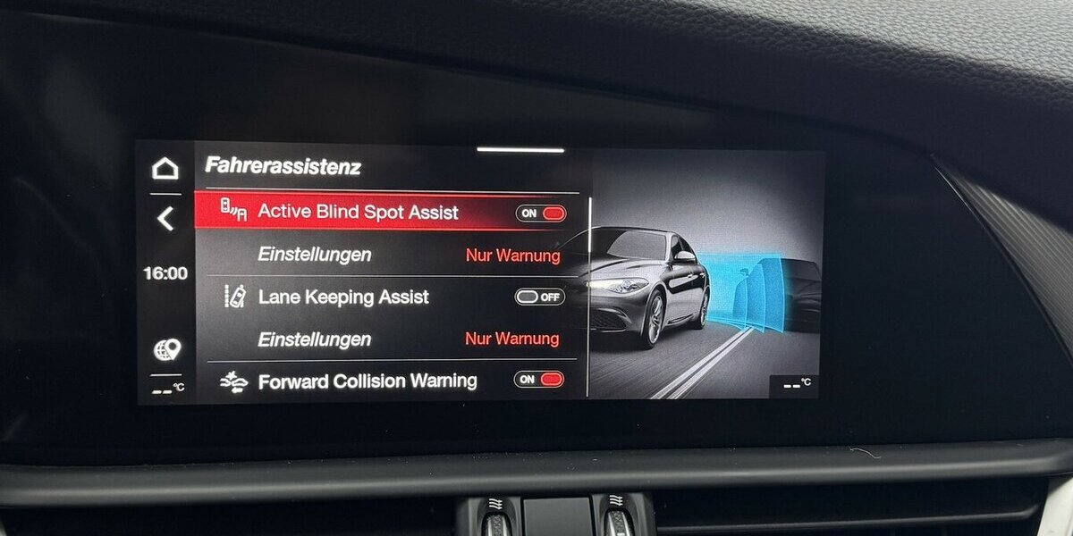 Alfa Romeo Giulia 2.0 Veloce Q4 Turbo Panoramadach Xenon 43.300 km 32.970 &euro; Lich 35423