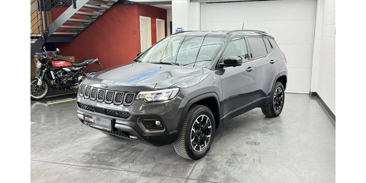 Jeep Compass Trailhawk Plug-In Hybrid 4WD LED 360CAM 27.100 km 26.660 &euro; Lich 35423
