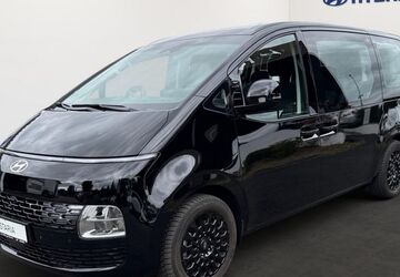 Hyundai STARIA 9.000 km 42.990 &euro; Laubach 35321