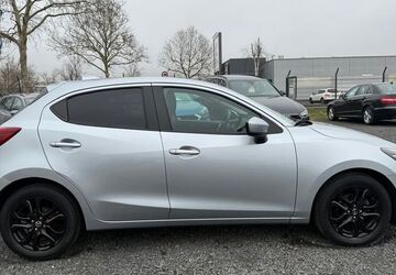 Mazda 2 77.000 km 12.900 &euro; Lollar 35457