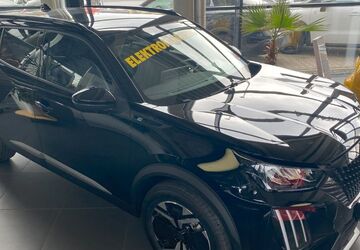 Peugeot 2008 1.500 km 31.990 &euro; Marburg 35039