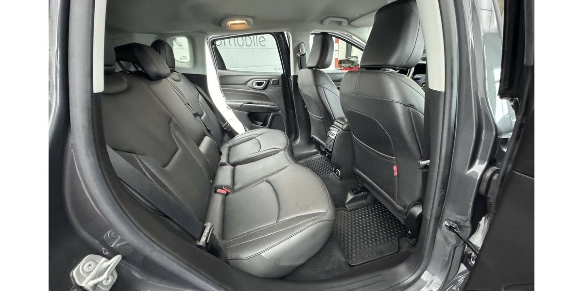 Jeep Compass Trailhawk Plug-In Hybrid 4WD LED 360CAM 27.100 km 26.660 &euro; Lich 35423