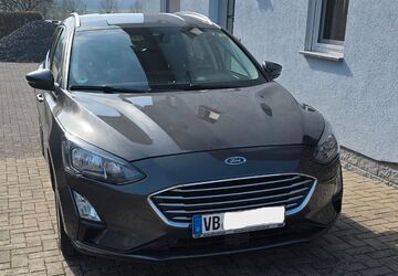 Ford Focus 108.500 km 11.900 &euro; Mücke 35325