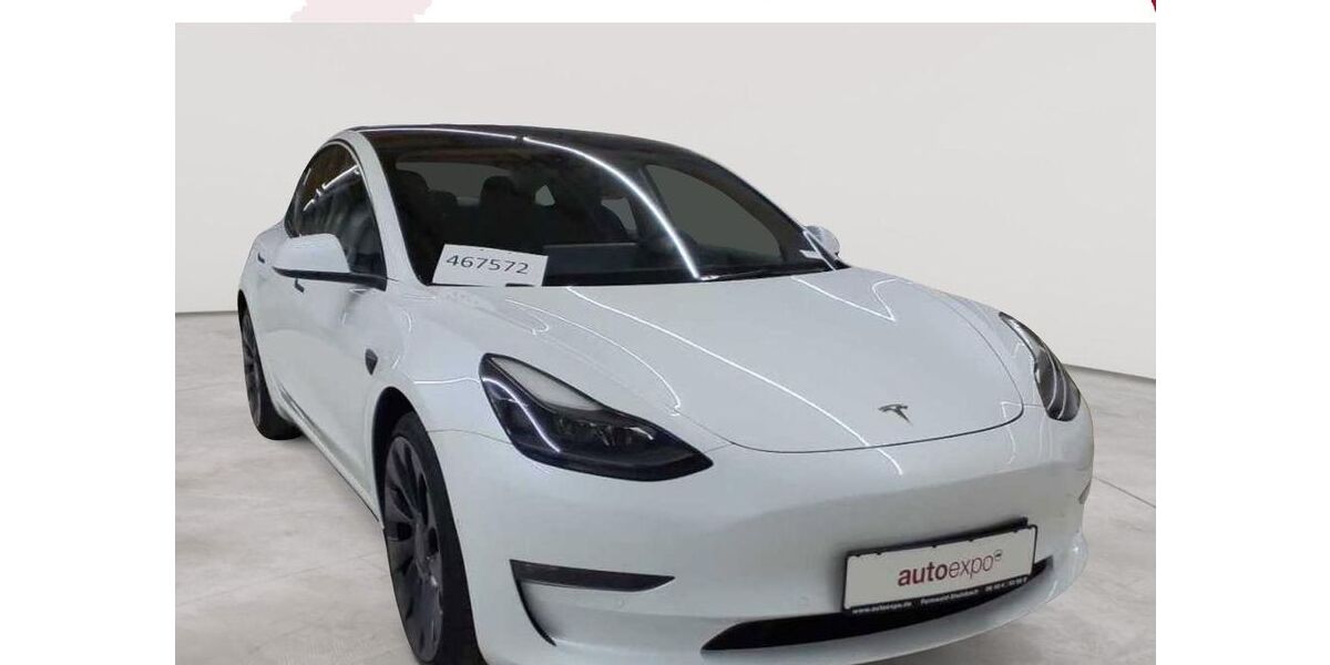 Tesla Model 3 63.630 km 26.989 &euro; Fernwald-Steinbach 35463