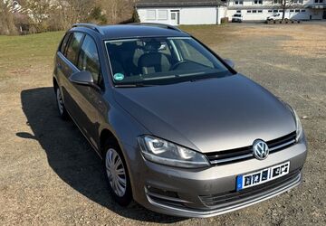 VW Golf 141.000 km 8.800 &euro; Herborn 35745