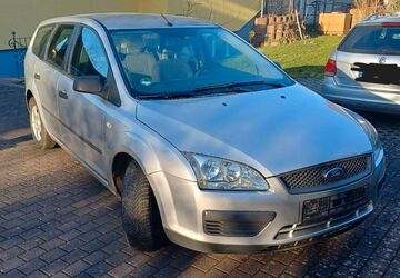 Ford Focus 233.000 km 800 &euro; Grünberg 35305