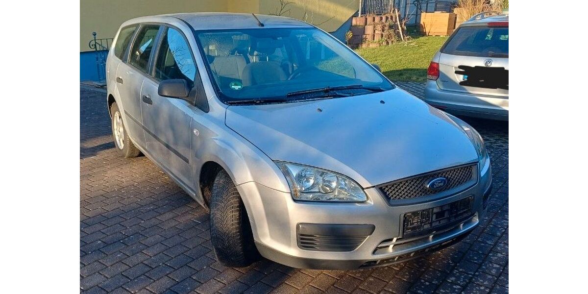 Ford Focus 233.000 km 800 &euro; Grünberg 35305