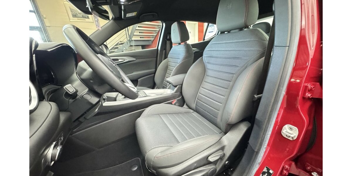 Alfa Romeo Tonale 1.6 VGT-D Sprint ACC Sitzheizung 8.880 km 23.285 &euro; Lich 35423