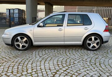VW Golf 211.460 km 8.250 &euro; Herborn 35745