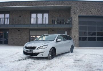 Peugeot 308 320.127 km 3.990 &euro; Mücke 35325
