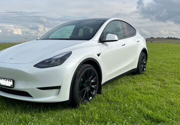 Tesla Model Y 8.100 km 41.400 &euro; Butzbach 35510