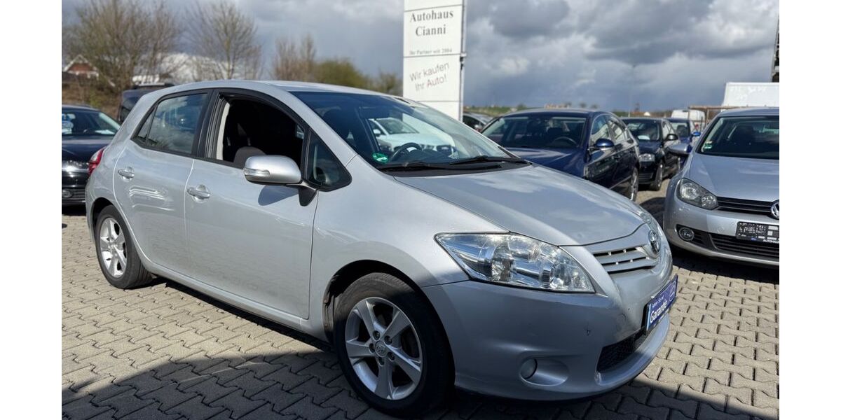 Toyota Auris 135.799 km 6.500 &euro; Münzenberg-Gambach 35516