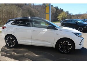 Opel Grandland (X) 51.950 km 24.990 &euro; Bad Endbach 35080