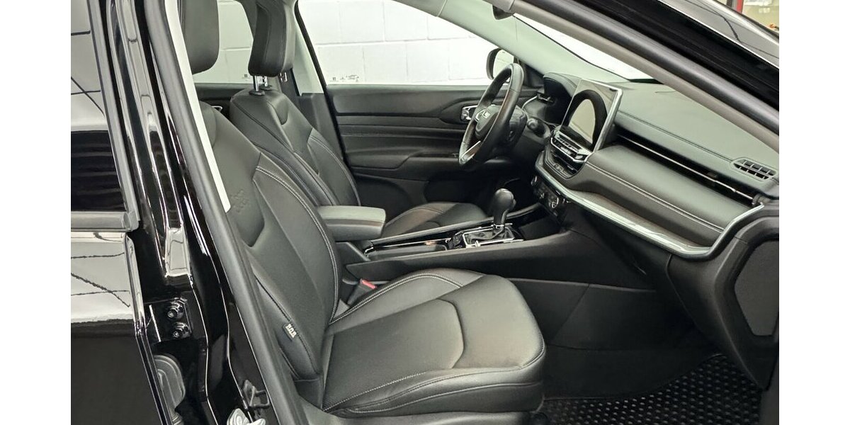 Jeep Compass S Plug-IN Hybrid 4WD 1.Hand Panoramadach 26.460 km 27.450 &euro; Lich 35423
