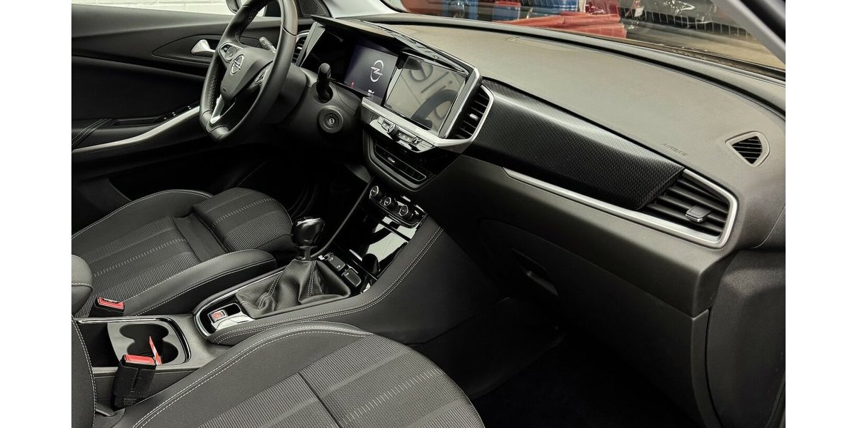 Opel Grandland GS Line 1.2 Turbo 130 LED Carplay Navi 8.700 km 20.680 &euro; Lich 35423