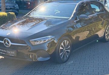 Mercedes-Benz A 180 18.901 km 28.490 &euro; Marburg 35039