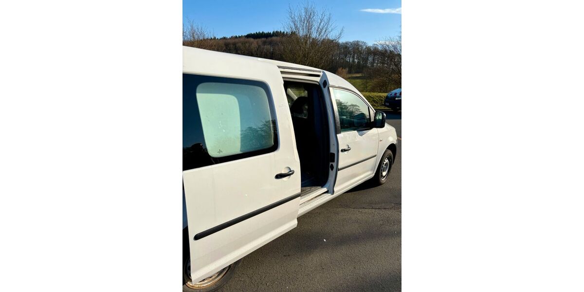 VW Caddy Maxi 82.000 km 8.490 &euro; Grünberg 35305