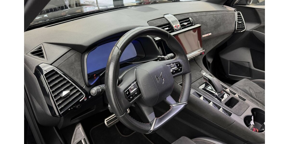 DS Automobiles DS7 Crossback 300 4x4 Performance Line 1.Hand 133.100 km 19.660 &euro; Lich 35423