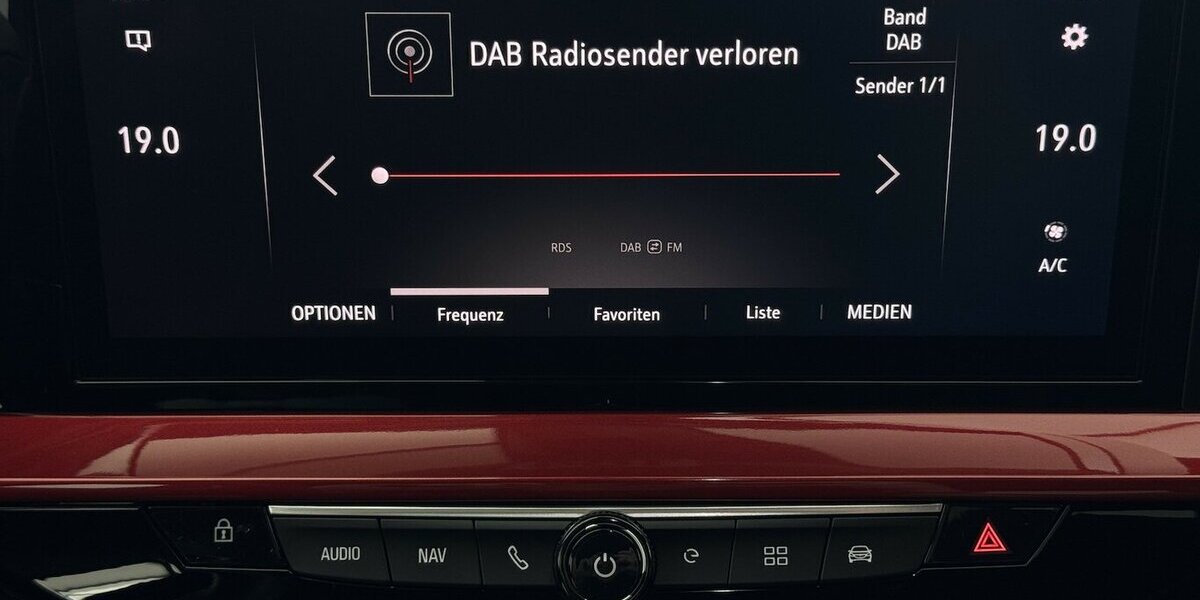 Opel Mokka e GS Line 136 50 kWh FULL LED CARPLAY 30.200 km 19.920 &euro; Lich 35423