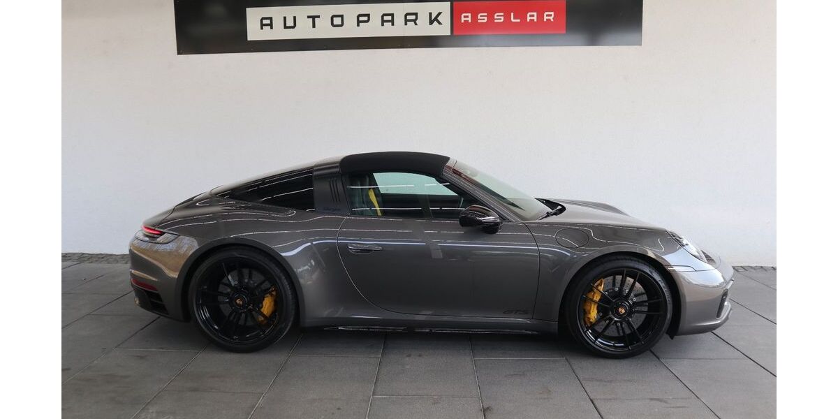 Porsche 992 13.500 km 169.880 &euro; Asslar 35614