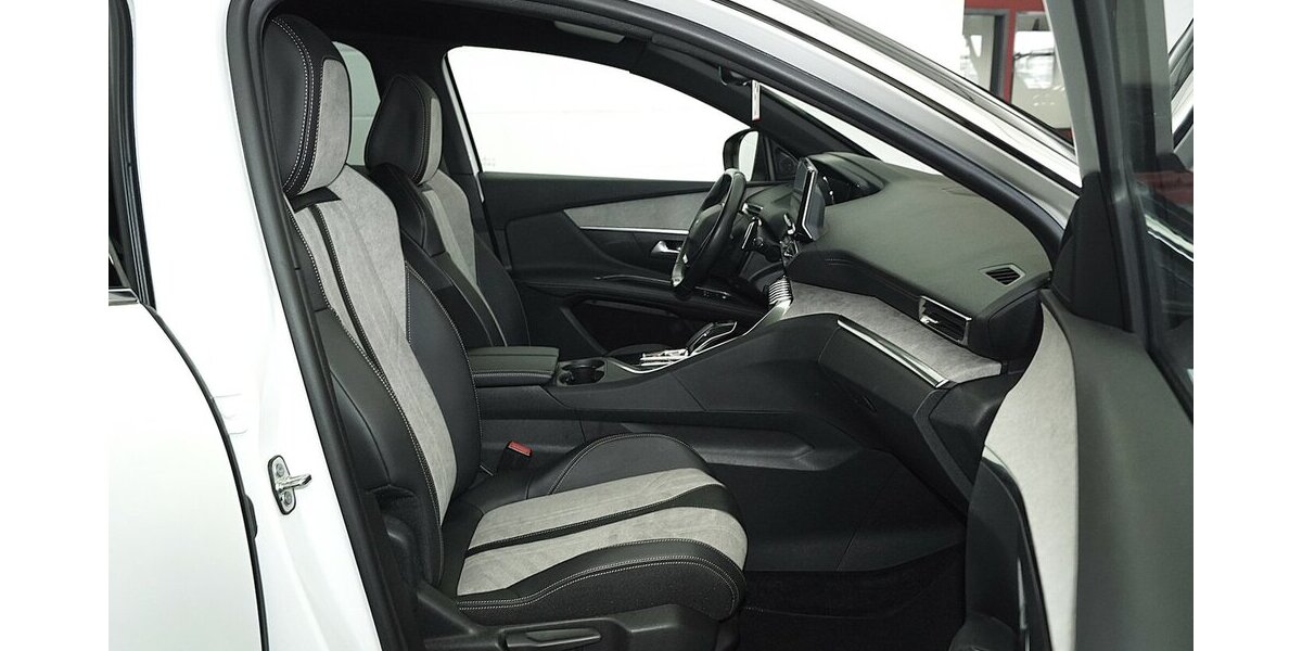 Peugeot 3008 225 GT Plug-In Hybrid LED CARPLAY LEDER 52.400 km 21.920 &euro; Lich 35423