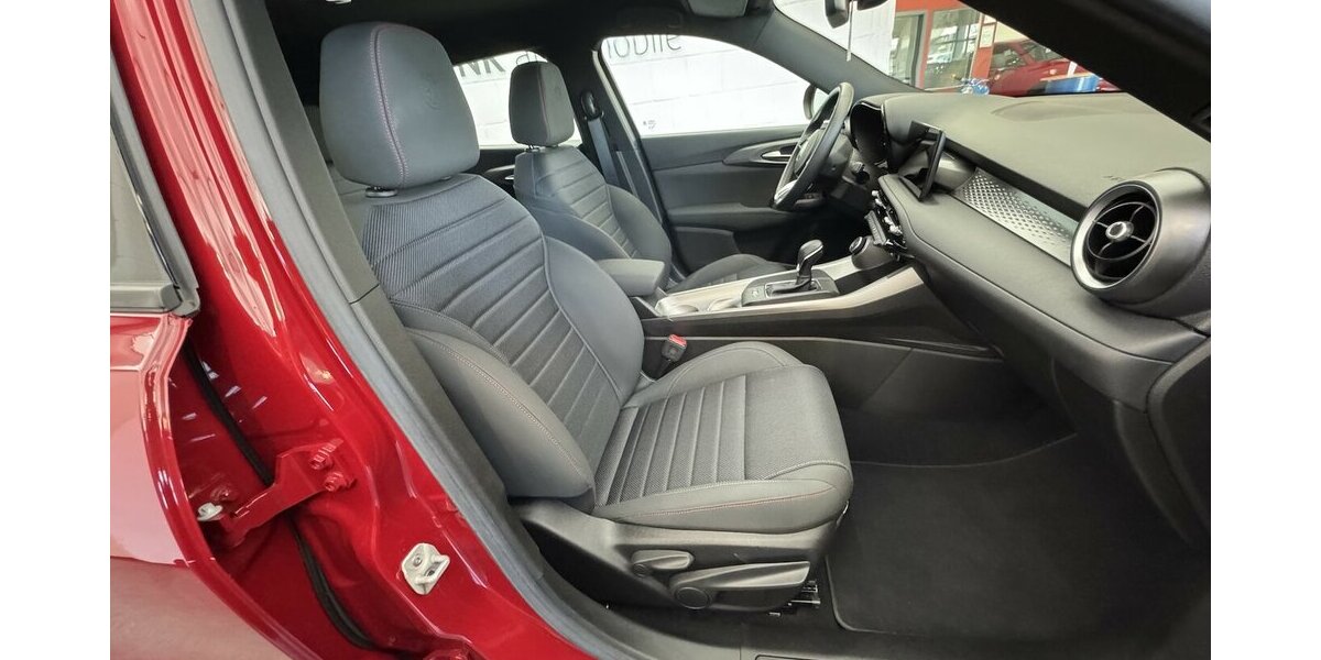 Alfa Romeo Tonale 1.6 VGT-D Sprint ACC Sitzheizung 12.300 km 22.850 &euro; Lich 35423