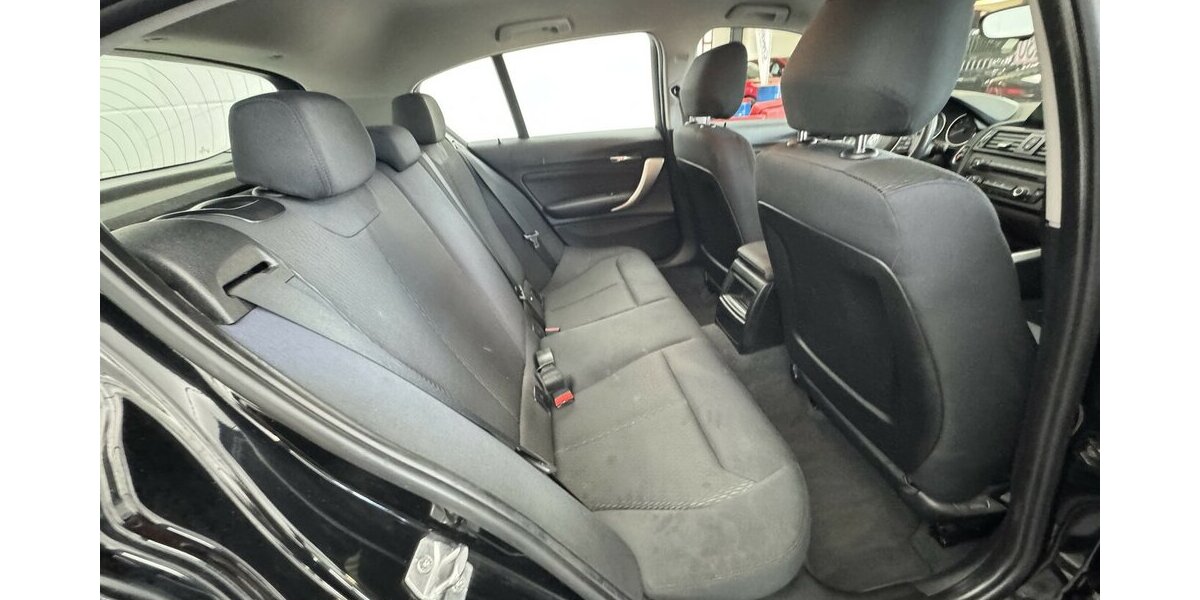 BMW 116i Navigation Sitzheizung BT PDC 111.610 km 9.690 &euro; Lich 35423