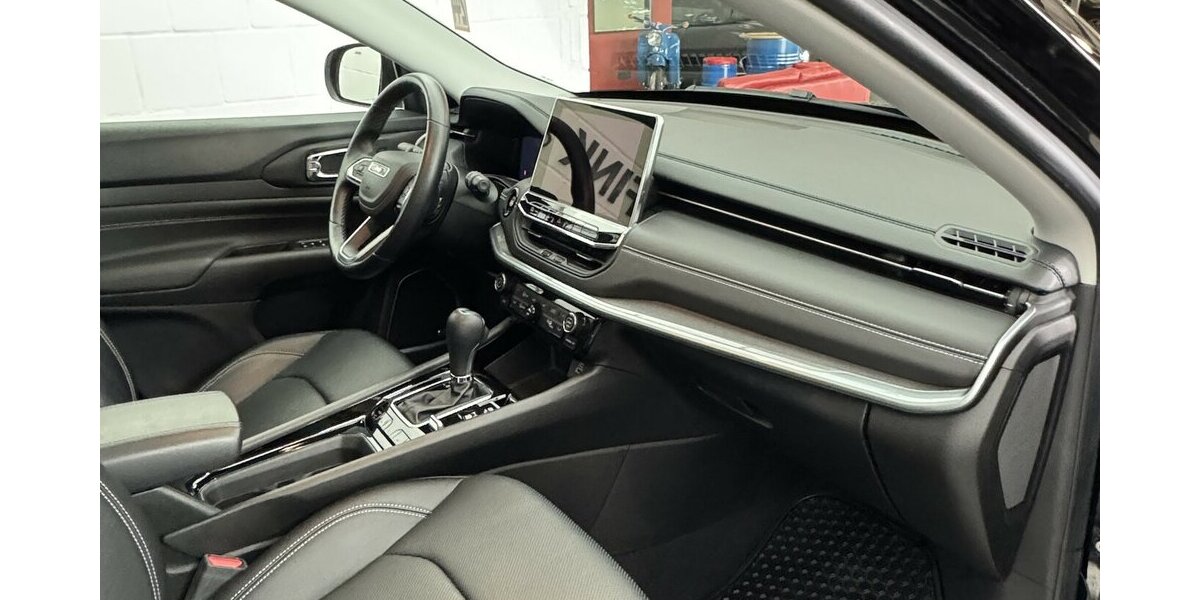 Jeep Compass S Plug-IN Hybrid 4WD 1.Hand Panoramadach 26.460 km 27.450 &euro; Lich 35423