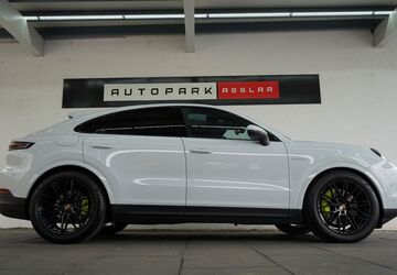 Porsche Cayenne 19.350 km 104.880 &euro; Asslar 35614