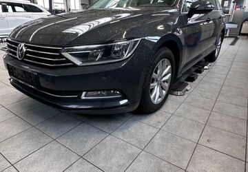 VW Passat Variant 204.000 km 11.500 &euro; Hüttenberg 35625