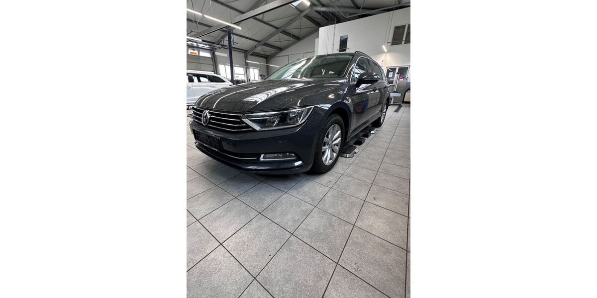 VW Passat Variant 204.000 km 11.500 &euro; Hüttenberg 35625