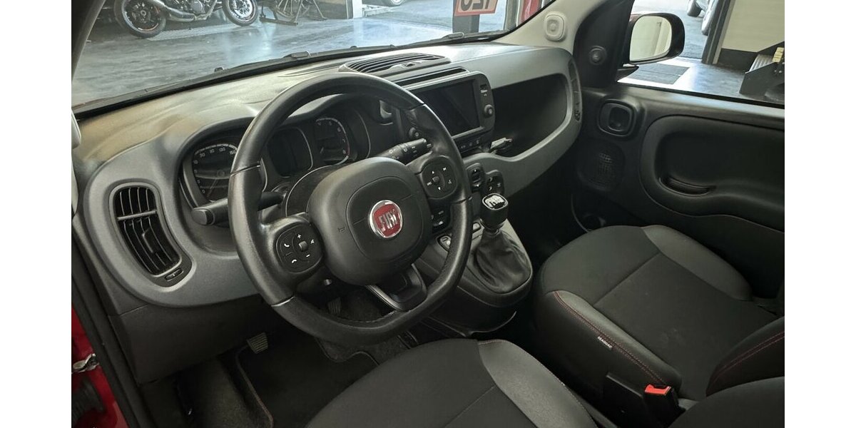 Fiat Panda Cross Red 1.0 Hybrid 1.Hand Neuwertig! 38.820 km 12.220 &euro; Lich 35423