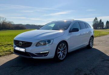 Volvo V60 140.000 km 18.300 &euro; Laubach 35321