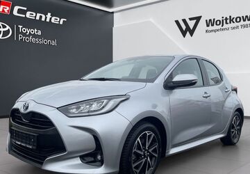 Toyota Yaris 12.500 km 19.890 &euro; Friedberg 61169