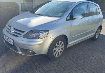 VW Golf Plus 68.900 km 6.500 &euro; Braunfels 35619